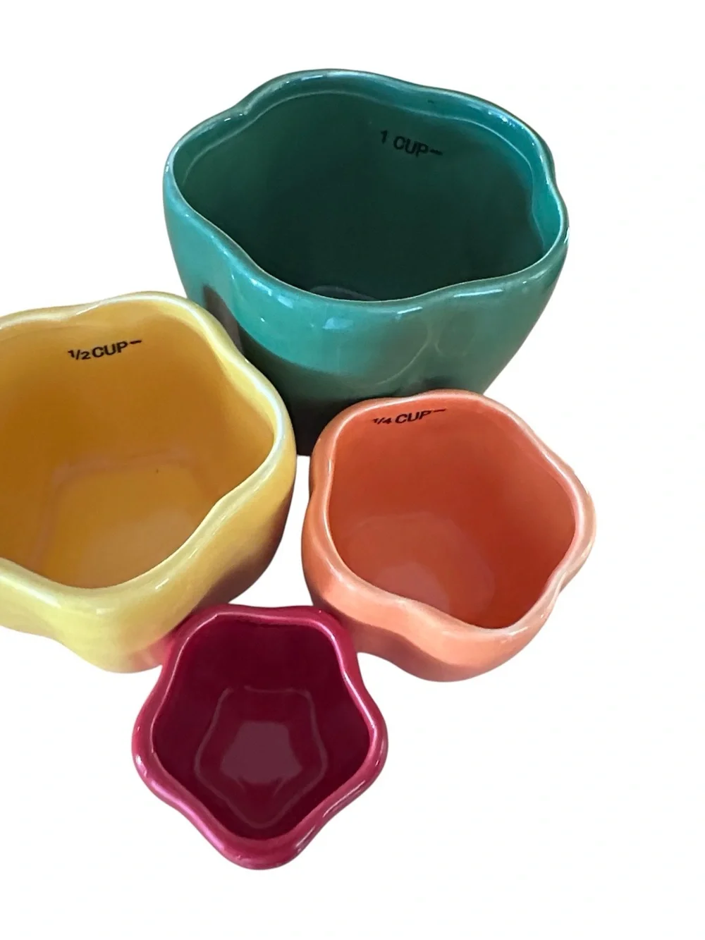 Cracker Barrel bell pepper stoneware nesting measuring cups set